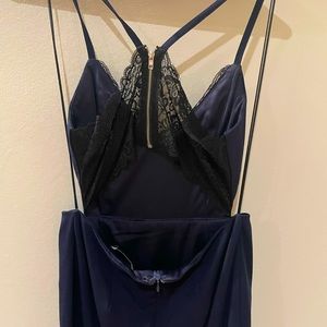 Lulu’s navy blue dress